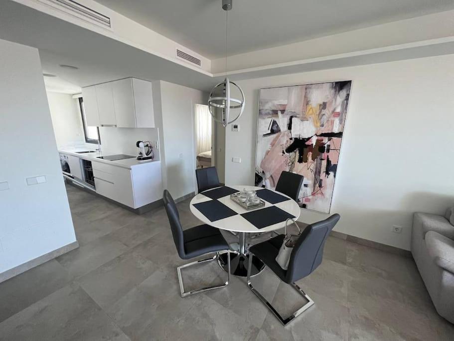 Infinity Estepona Centro Eksteriør billede
