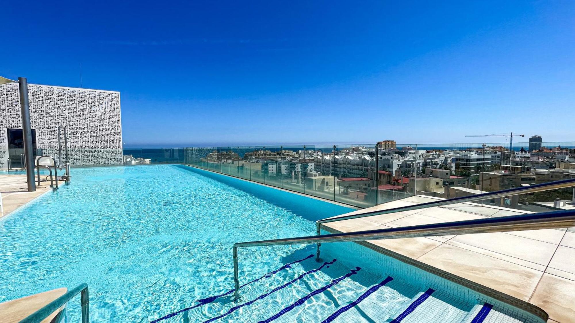 Infinity Estepona Centro Eksteriør billede